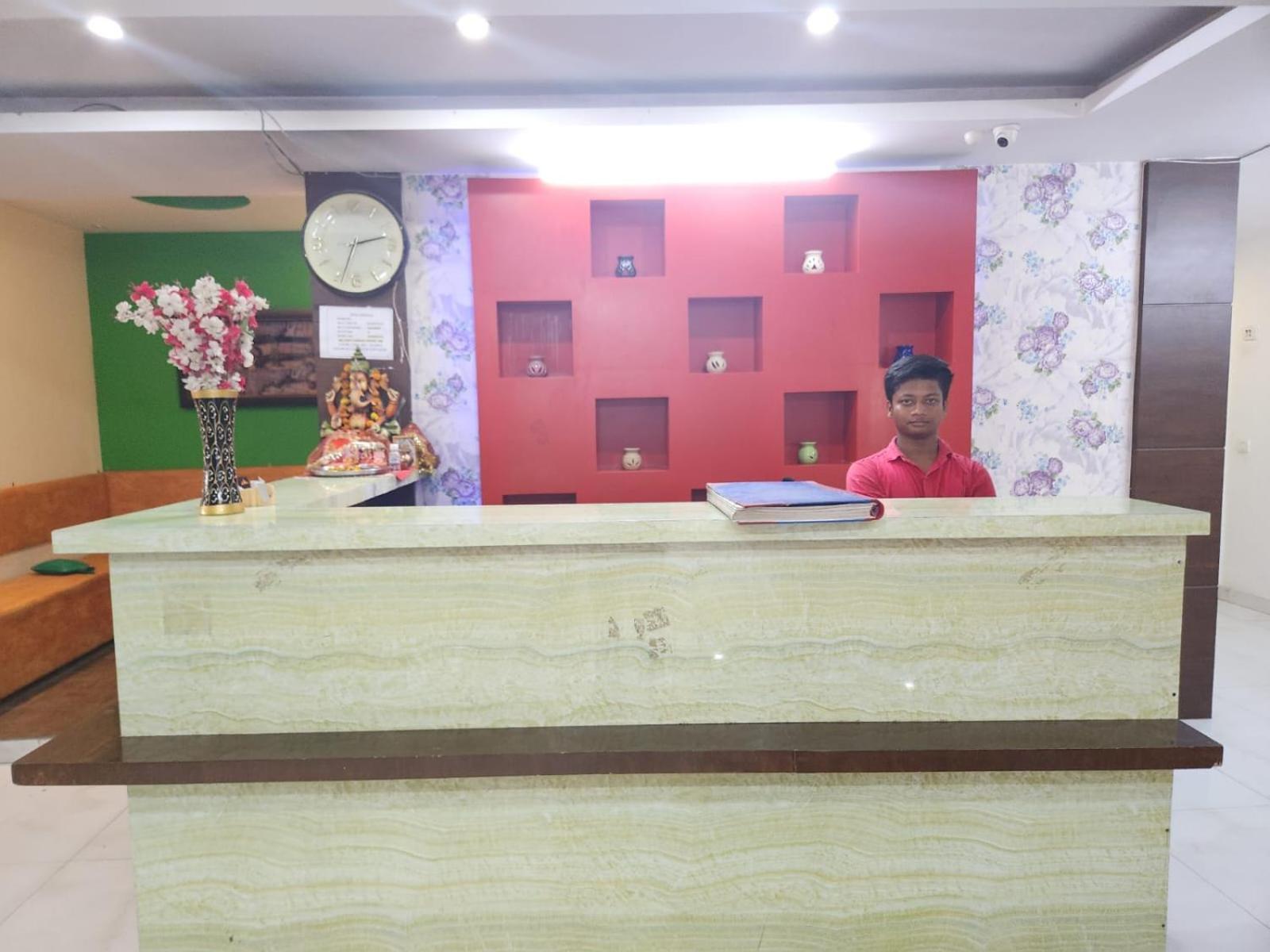 Hotel Aerotech Near Delhi Airport Új-Delhi Kültér fotó