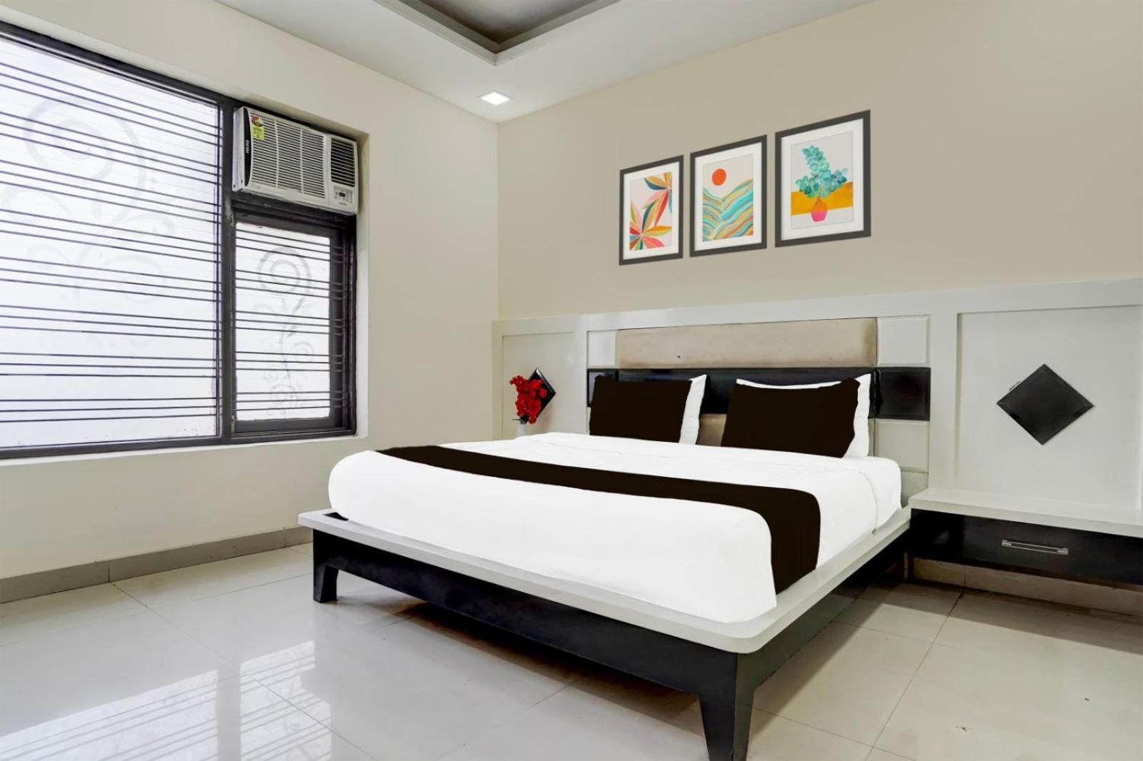 Hotel Aerotech Near Delhi Airport Új-Delhi Kültér fotó